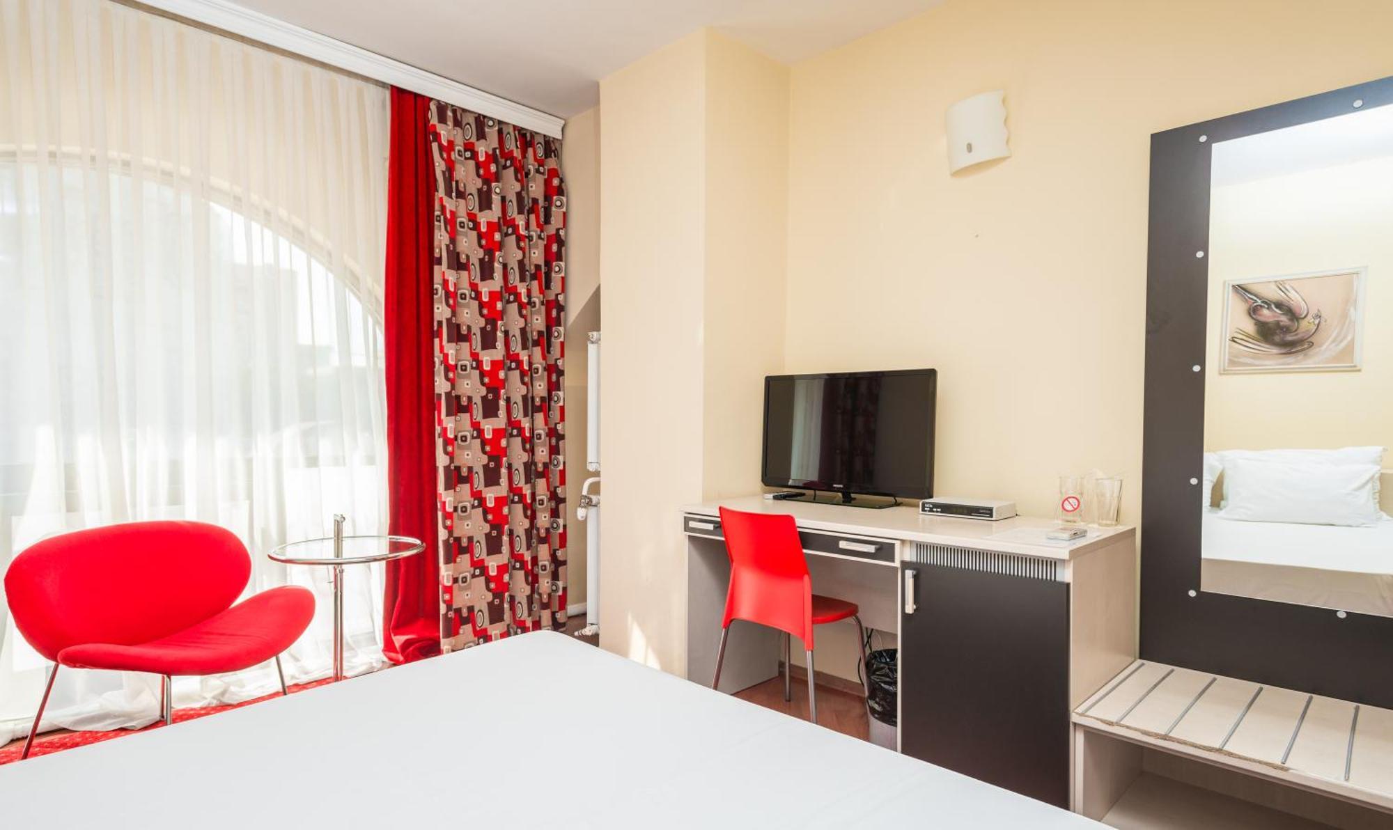 Pelister Skopje Bed & Breakfast Стая снимка