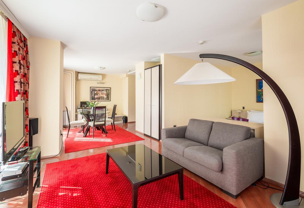 Pelister Skopje Bed & Breakfast Стая снимка