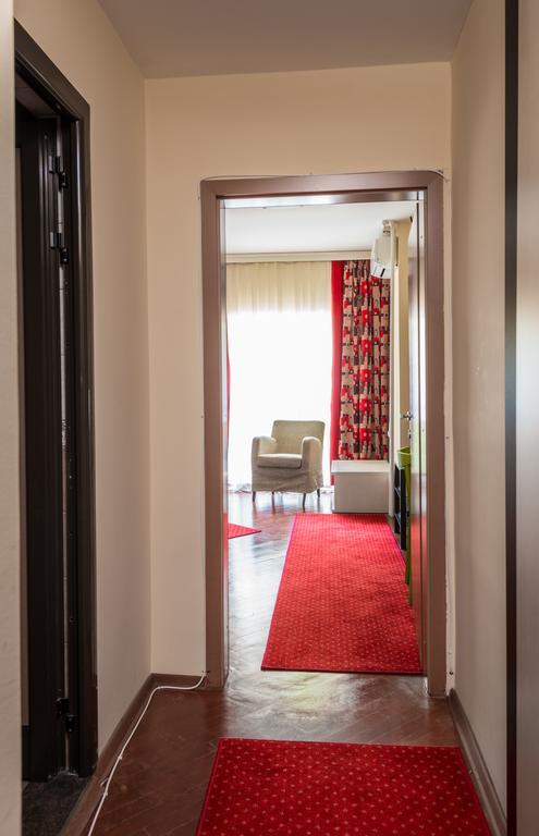 Pelister Skopje Bed & Breakfast Стая снимка
